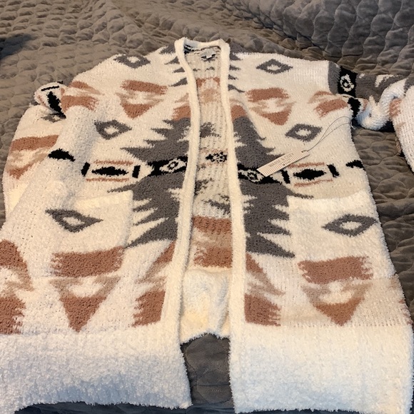 Warm& Cozy sweater - Picture 3 of 4